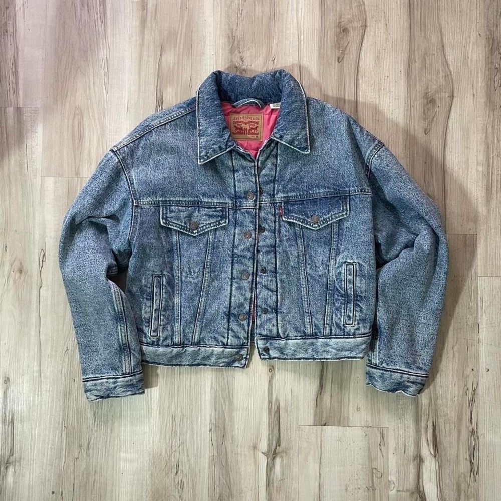 Vintage 1990s Levis denim jacket with puffer pink insulated liner Medium